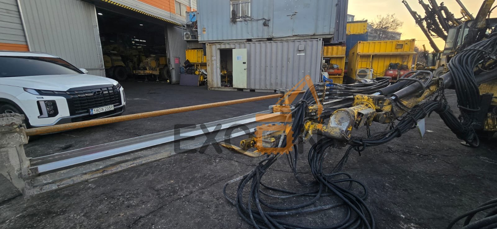 2000 ATLAS COPCO BOOMER 282