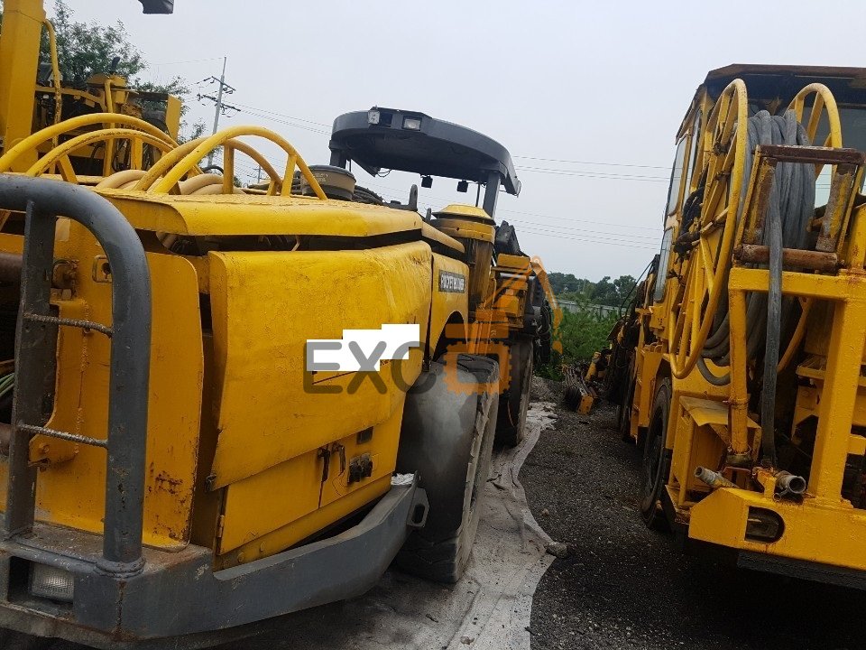 2004 ATLAS COPCO Rocket boomer L2C