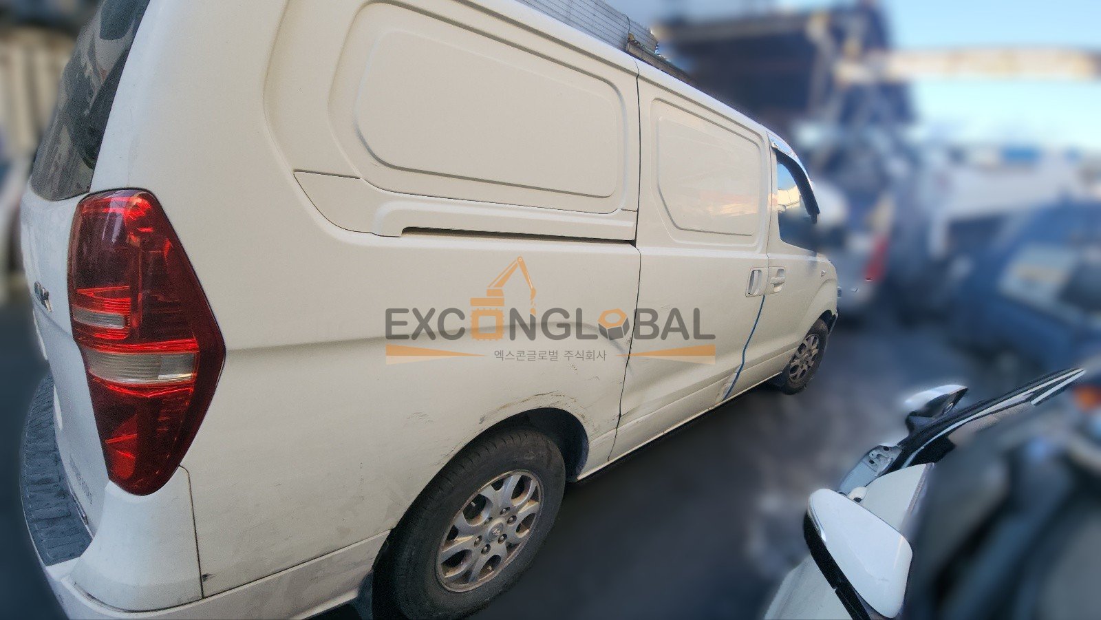 2010 HYUNDAI GRAND STAREX