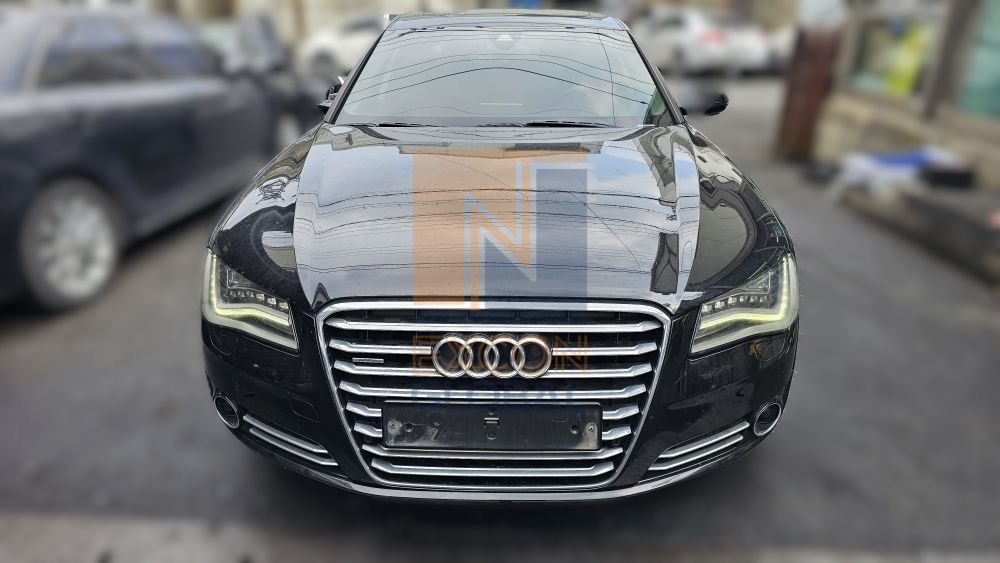 AUDI AG A8