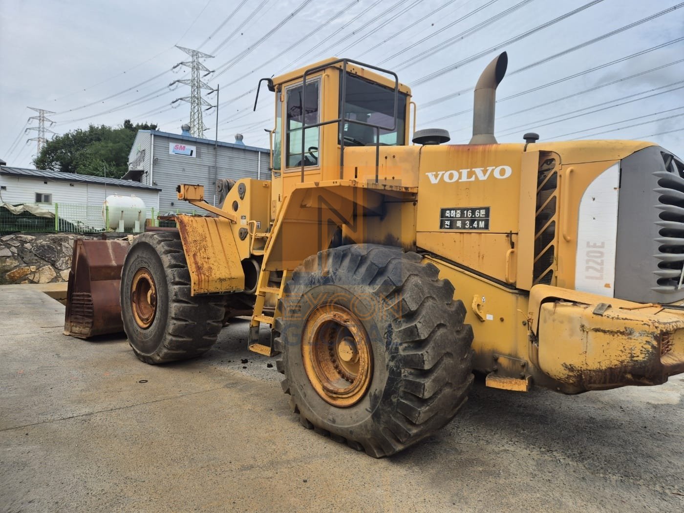 2005 VOLVO L220E