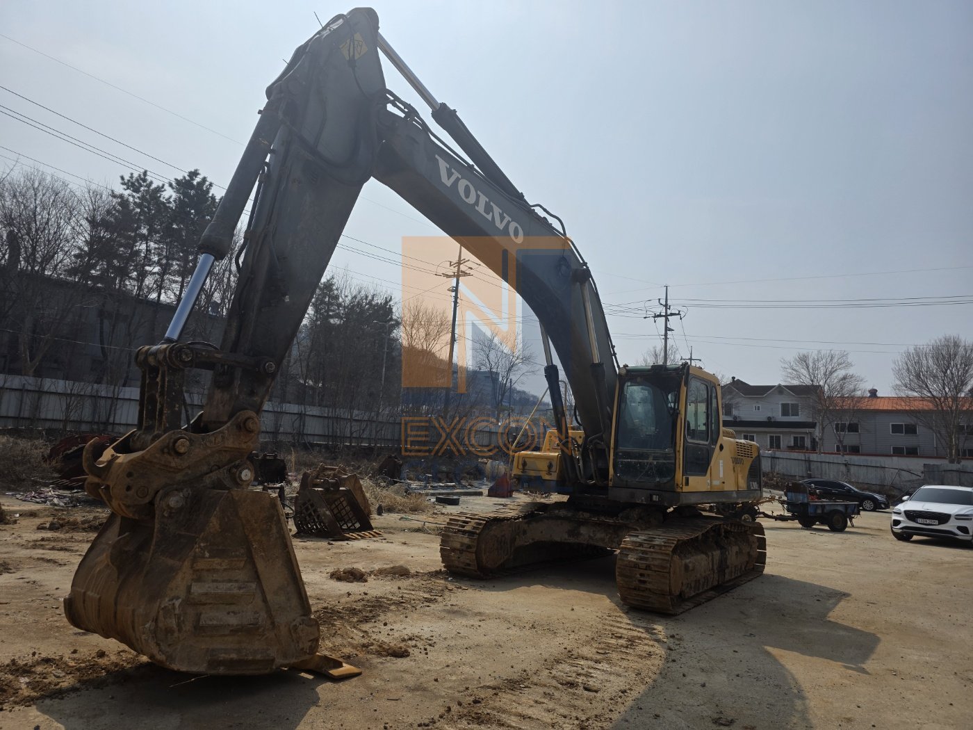 2009 VOLVO 290B PRIME