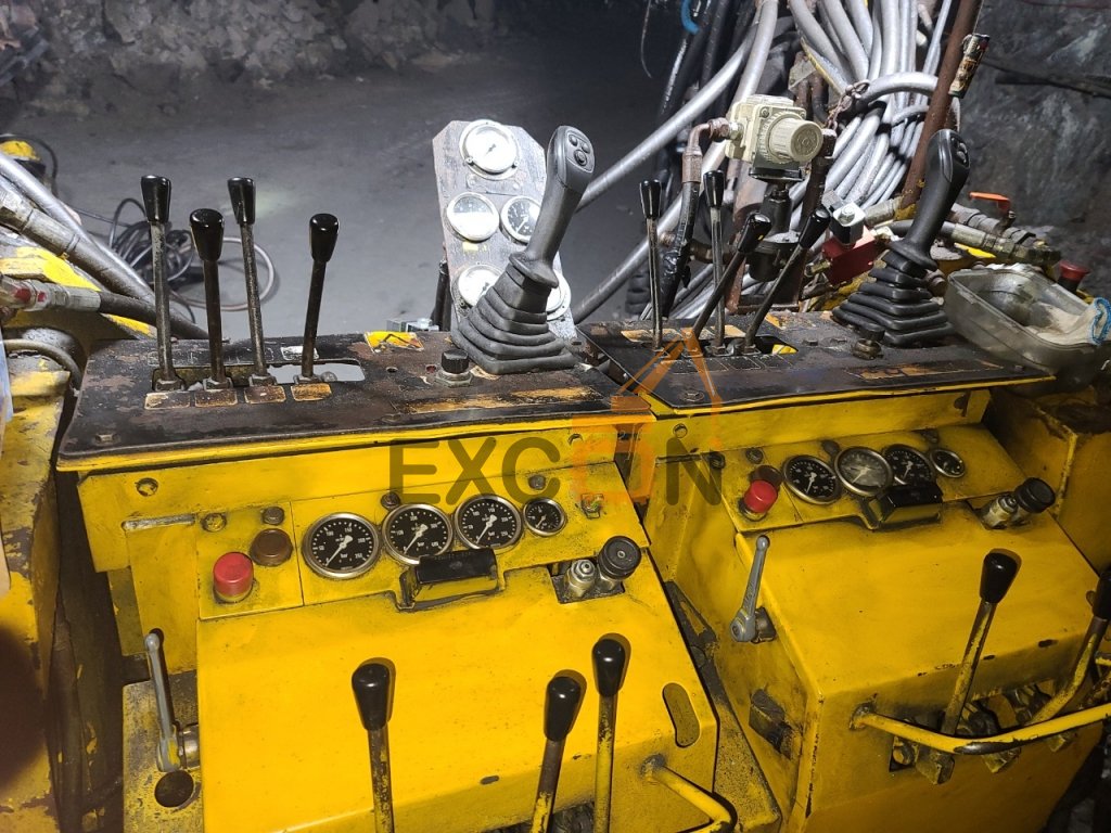 2003 ATLAS COPCO Boomer 282