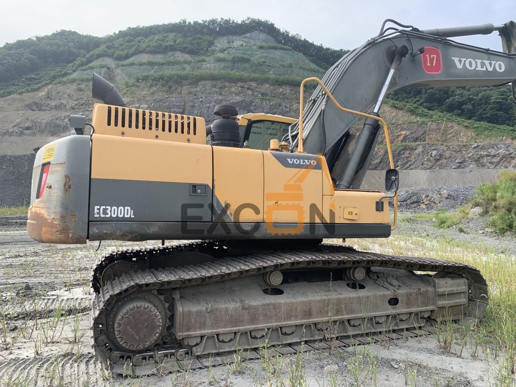 2014 VOLVO EC300DL