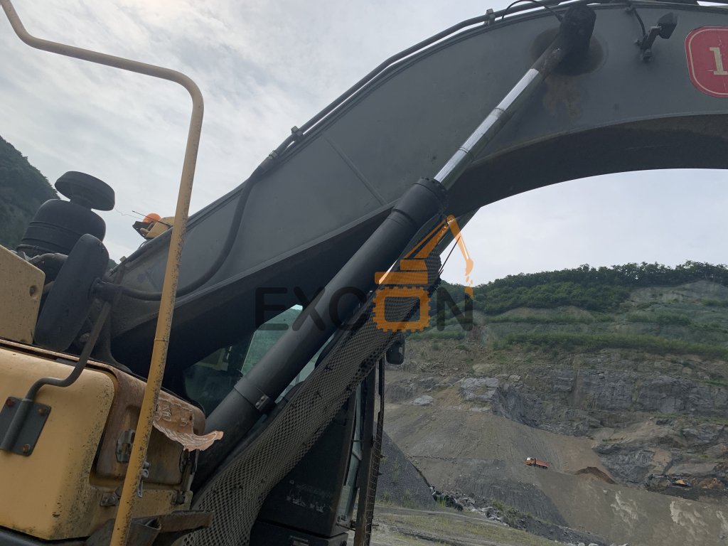 2014 VOLVO EC300DL