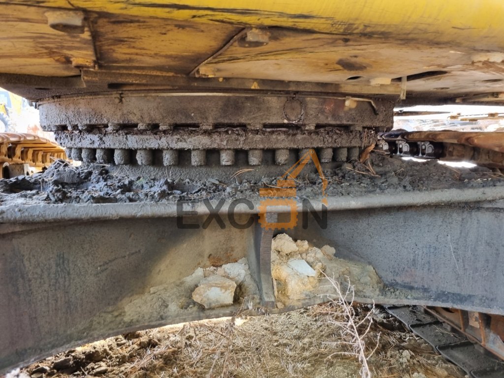 2005 CATERPILLAR 330C