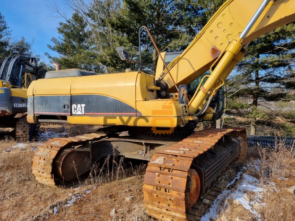 2005 CATERPILLAR 330C