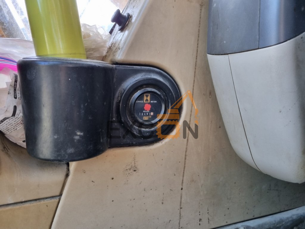 2005 CATERPILLAR 330C