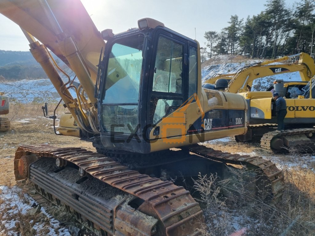 2005 CATERPILLAR 330C